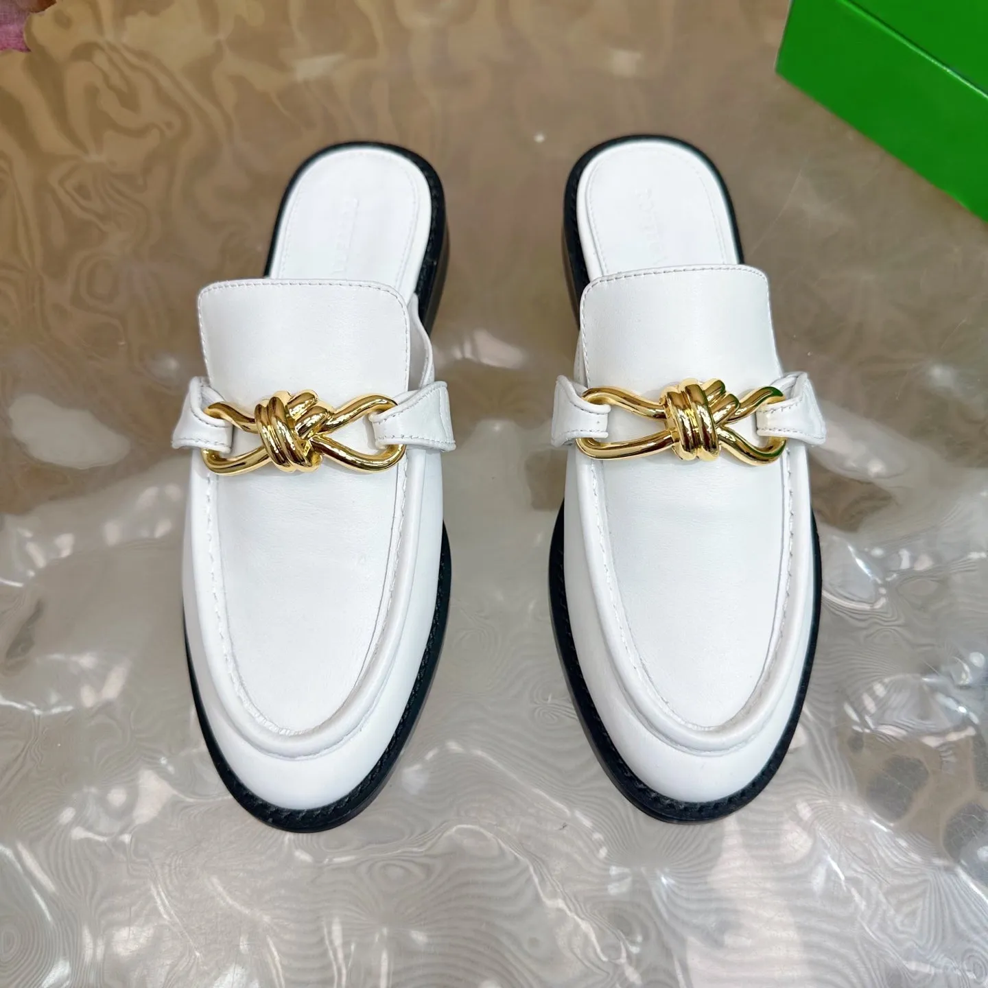 Astaire Loafer White Lambskin Ghw 176174