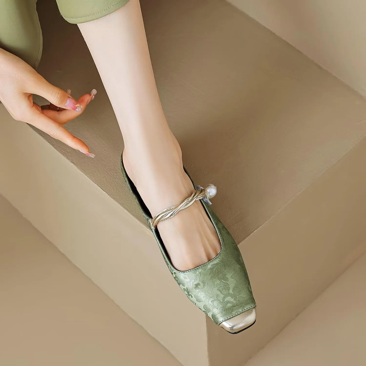 Dear Time Women's Closed Toe Mary Jane Backless Flats Slip-on Mules Casual Comfortable Shoes