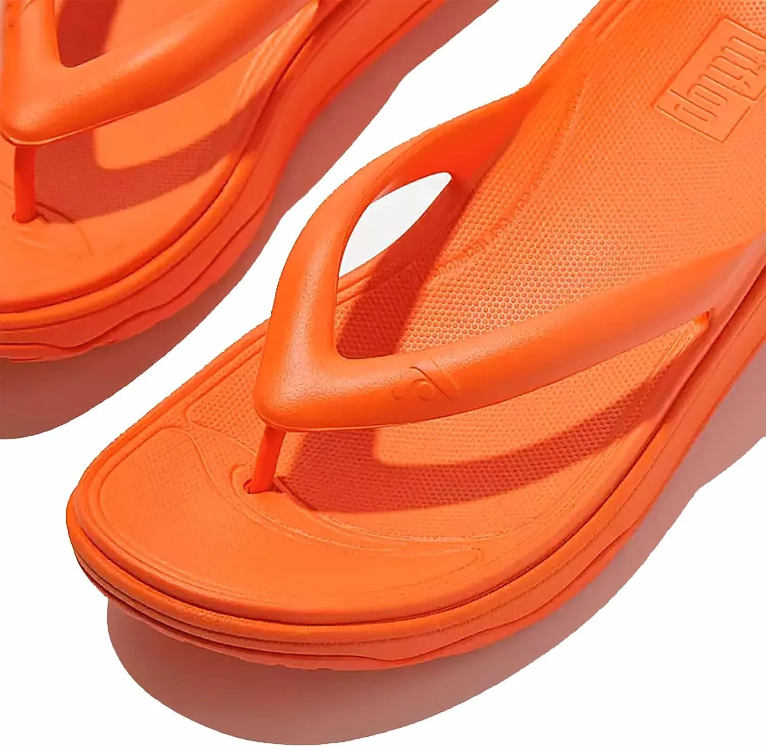 FitFlop Women's Relieff Recovery Toe-Post Sandals Wedge