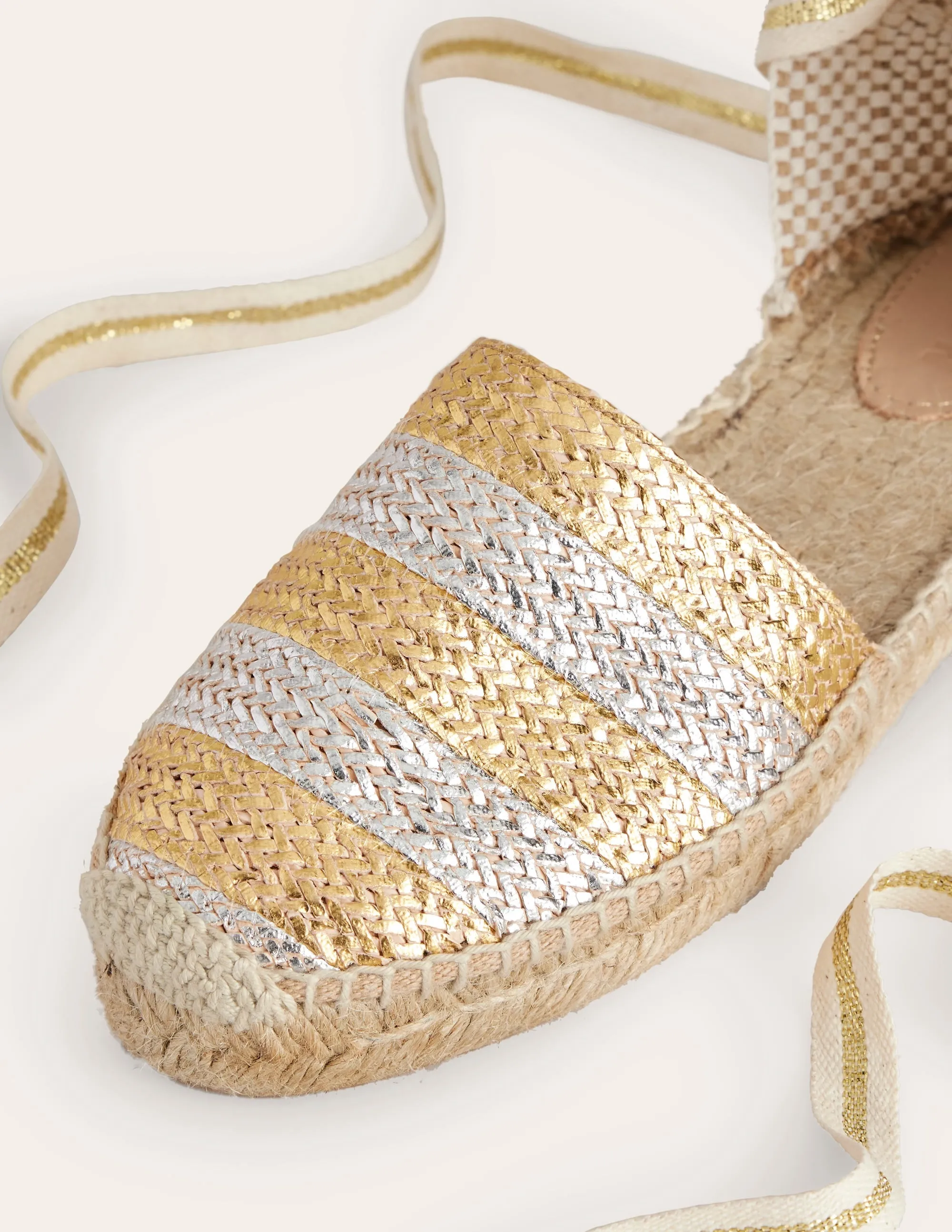 Flache Espadrilles mit Schnürung am Knöchel-Gold/Silber