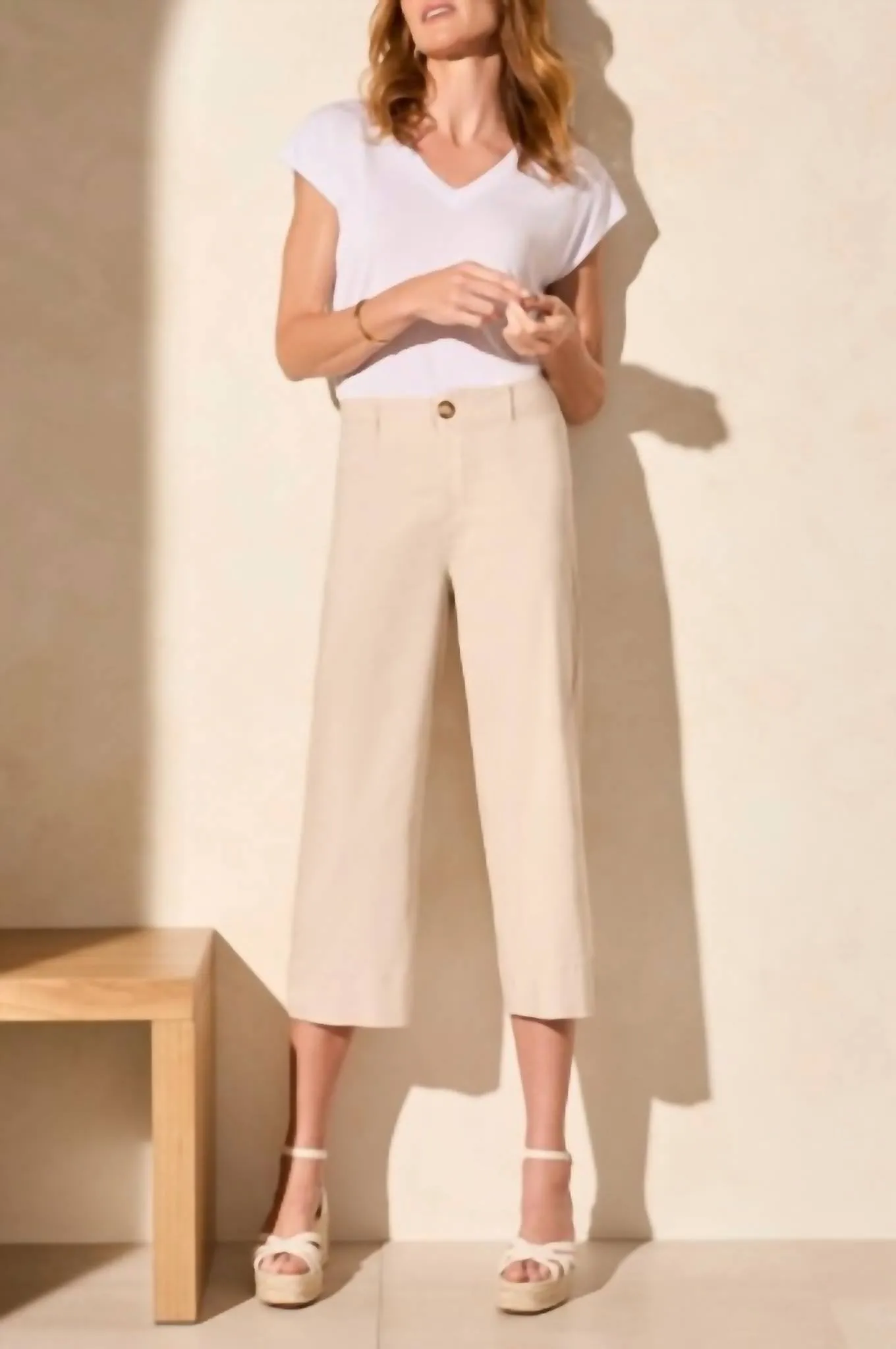 Flowy High Rise Twill Capri Pant In French Oak