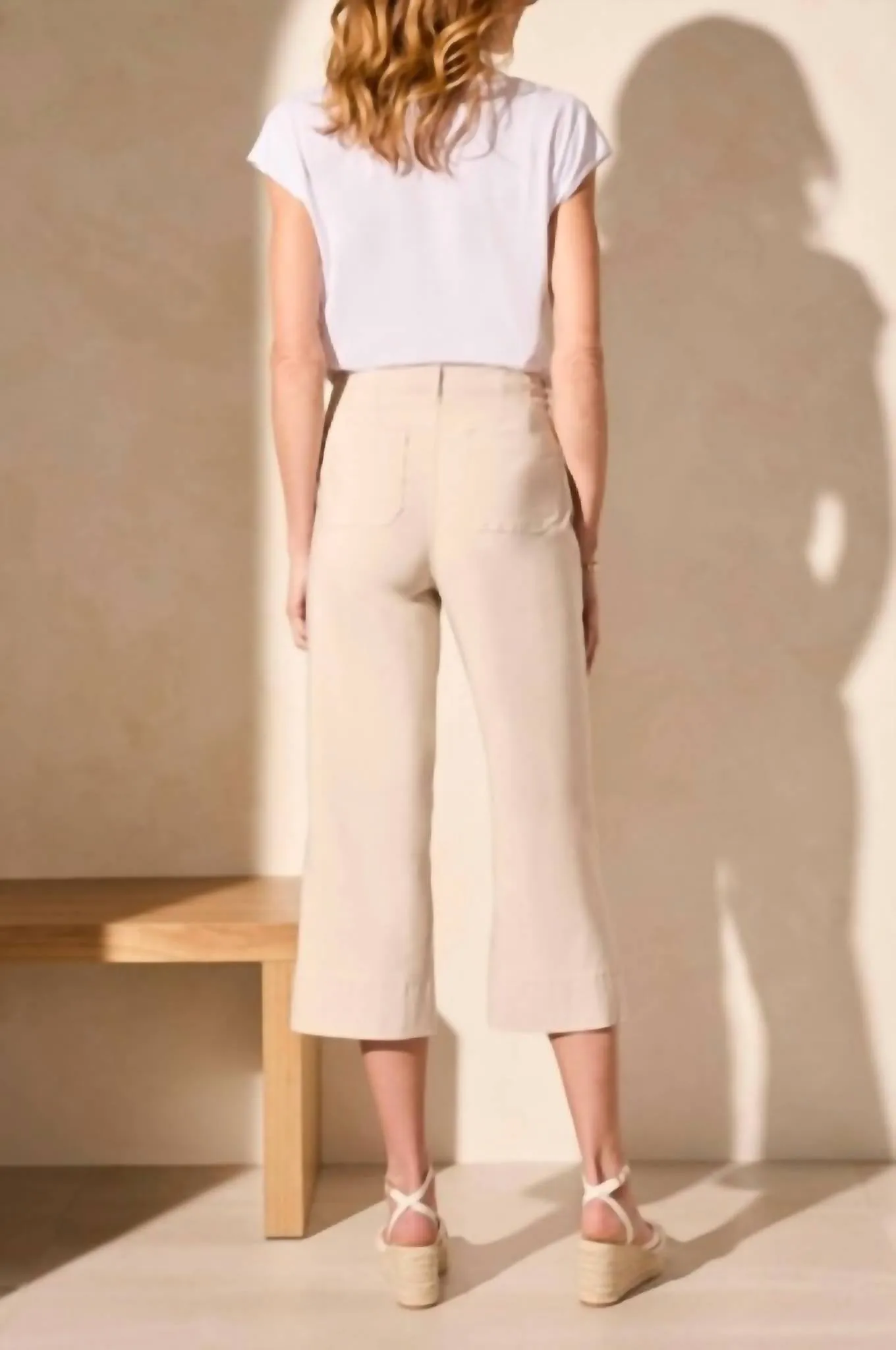 Flowy High Rise Twill Capri Pant In French Oak