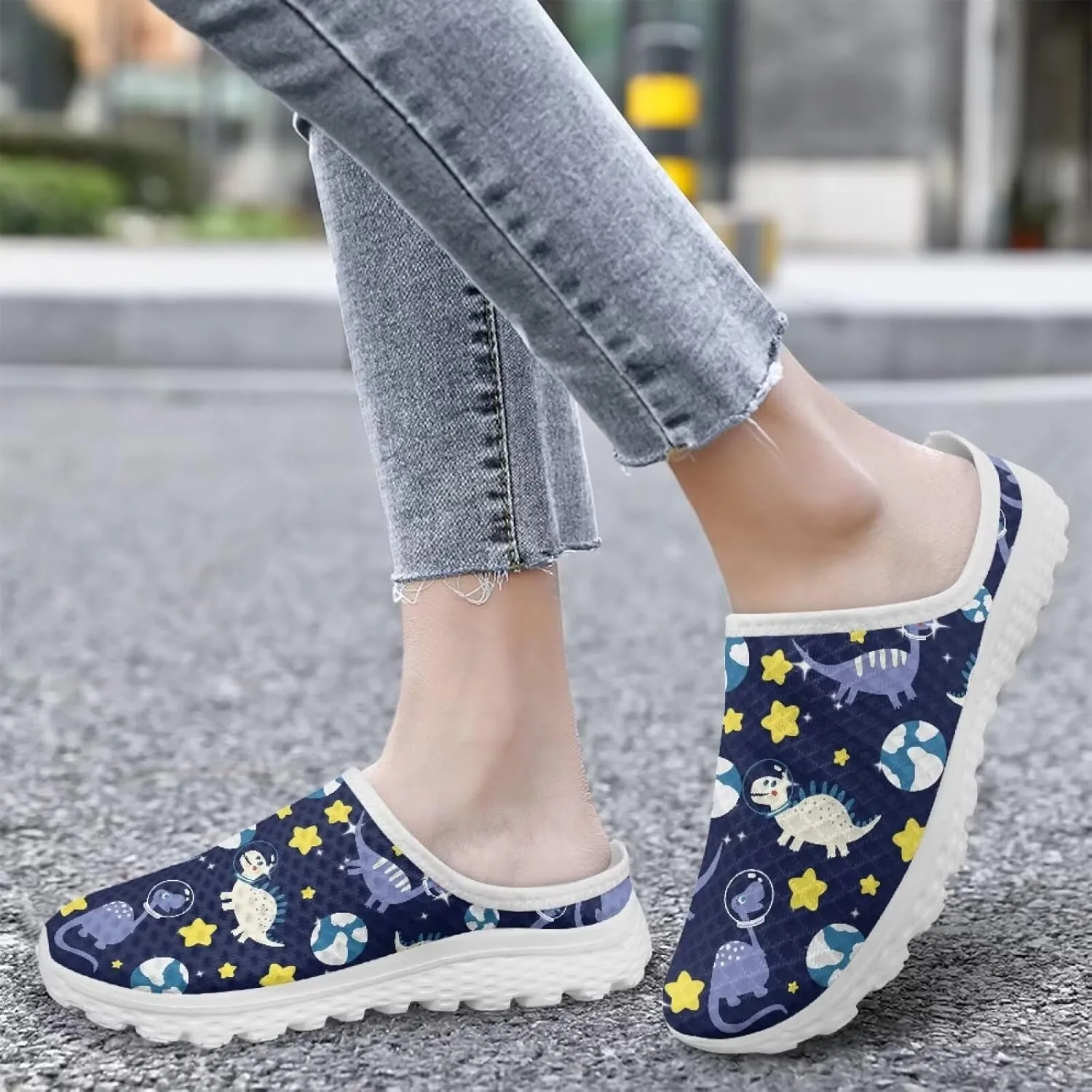 GOSTONG Mules for Women Lightweight Slip on Mule Backless Sneakers Breathable Mesh Walking Shoes for Garden Outdoors Size 6-13.5