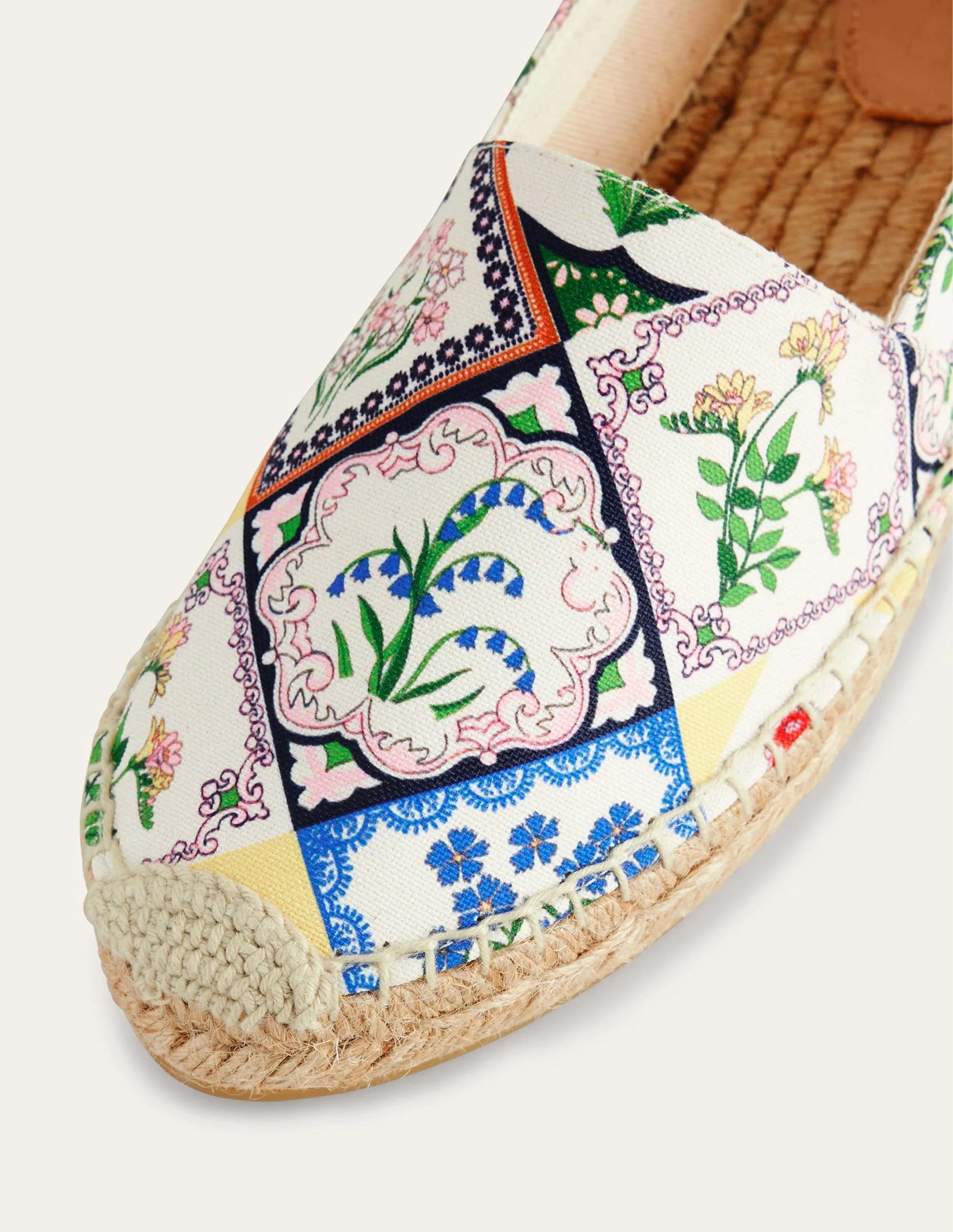 Klassische Espadrilles mit flacher Sohle-Naturweiß, Wilde Glockenblumen