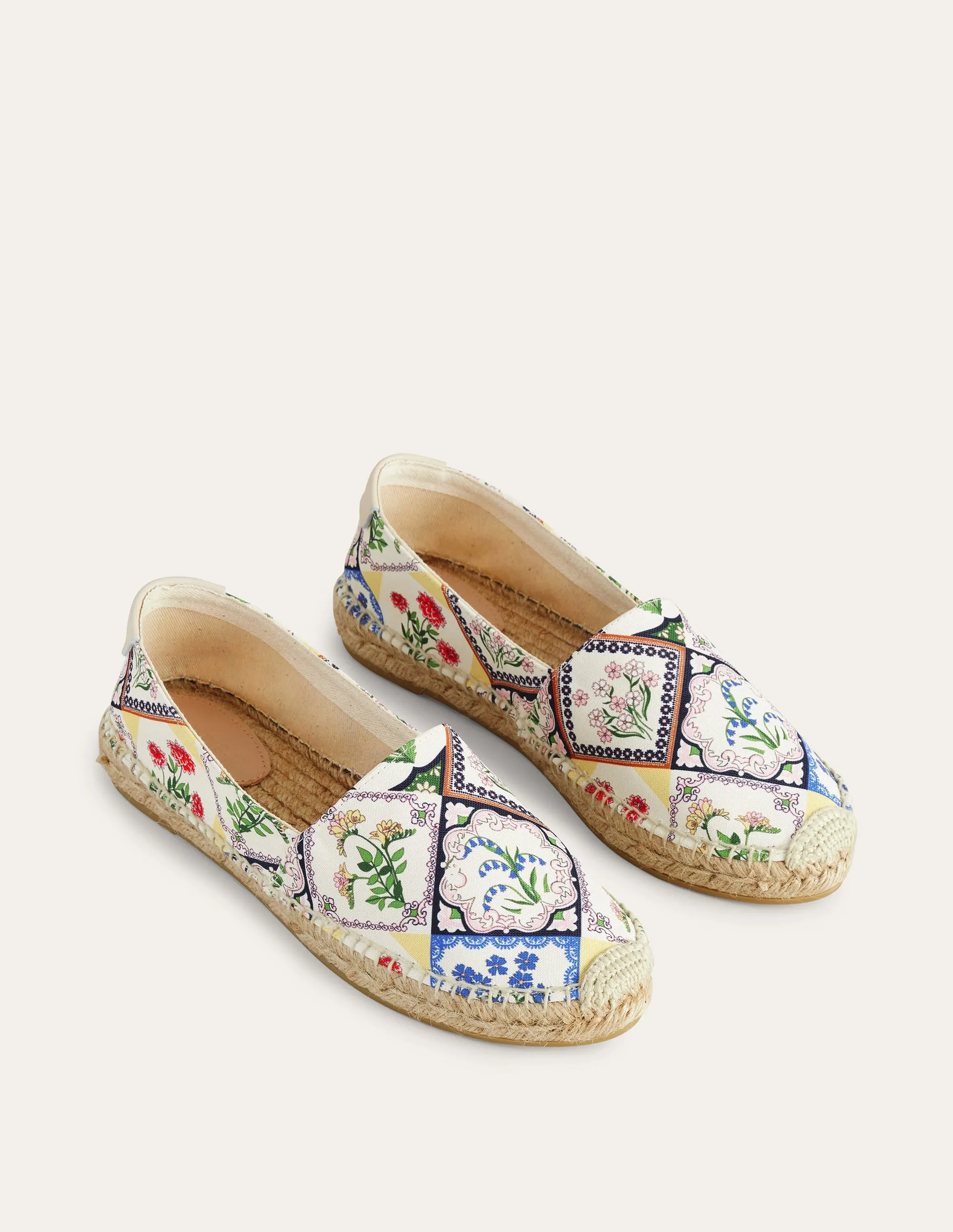 Klassische Espadrilles mit flacher Sohle-Naturweiß, Wilde Glockenblumen