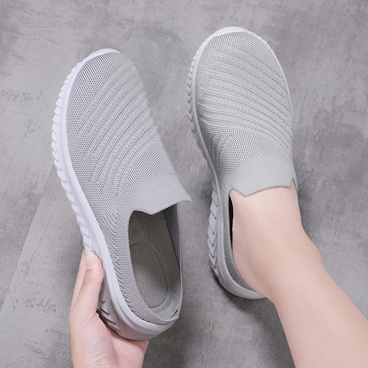 Ladies Lightweight Knitted Mesh Fabric Non-Slip Rubber Soles Garden Shoes Breathable Beach Shoes Clogs Mules Shoes