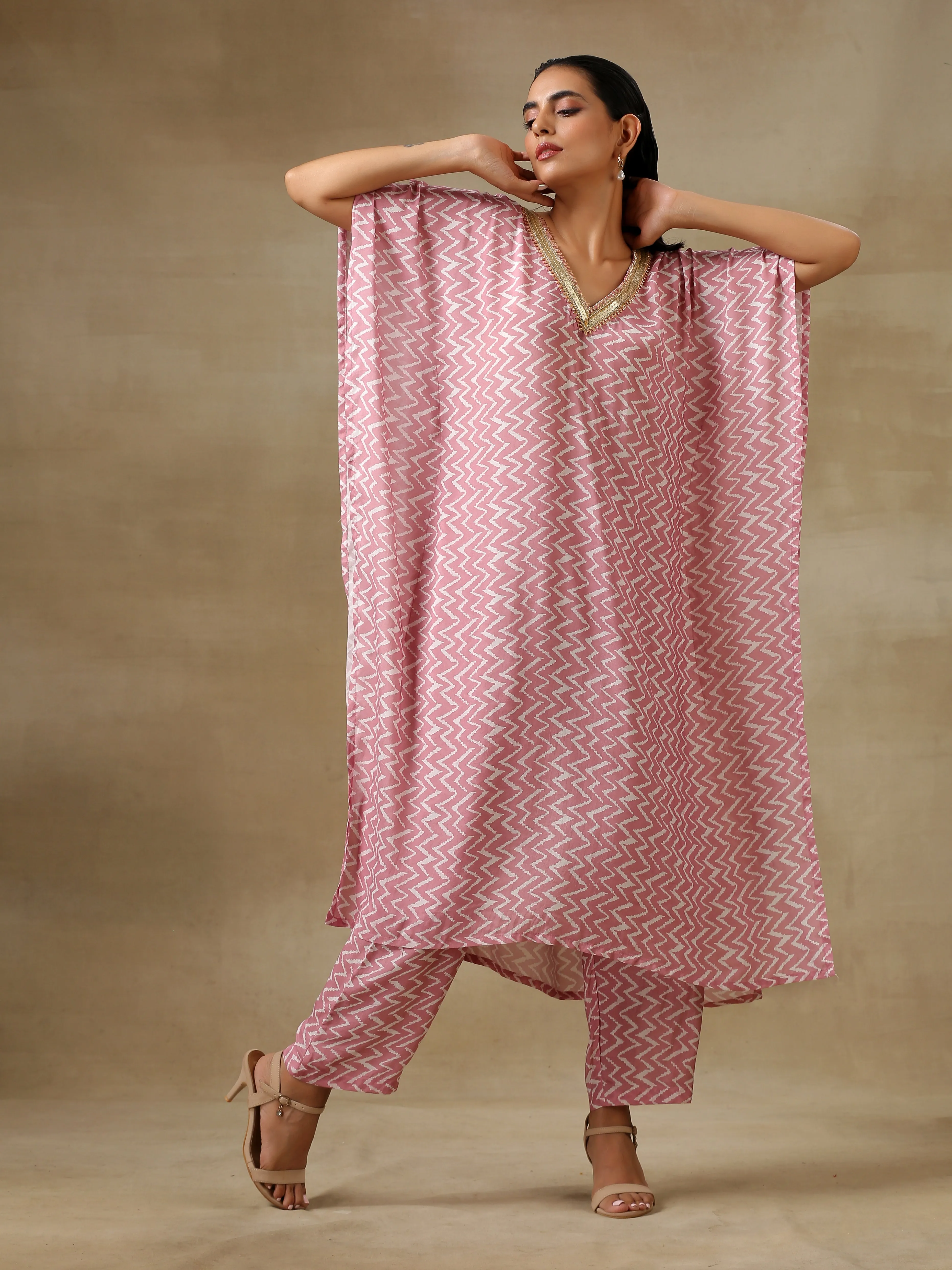 Light Mauve Bandhani Printed Silk Kaftan Kurta Pant Set