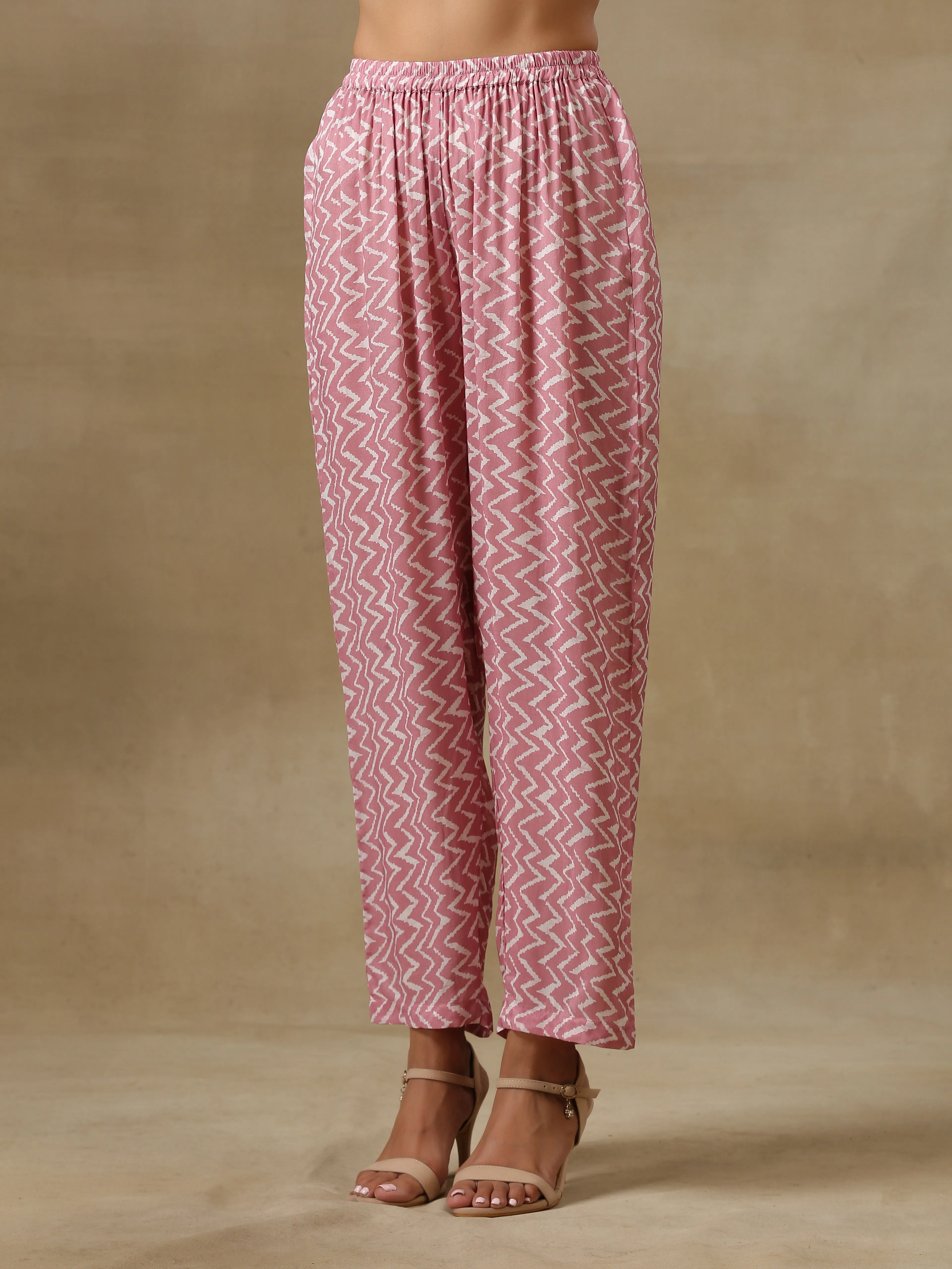 Light Mauve Bandhani Printed Silk Kaftan Kurta Pant Set