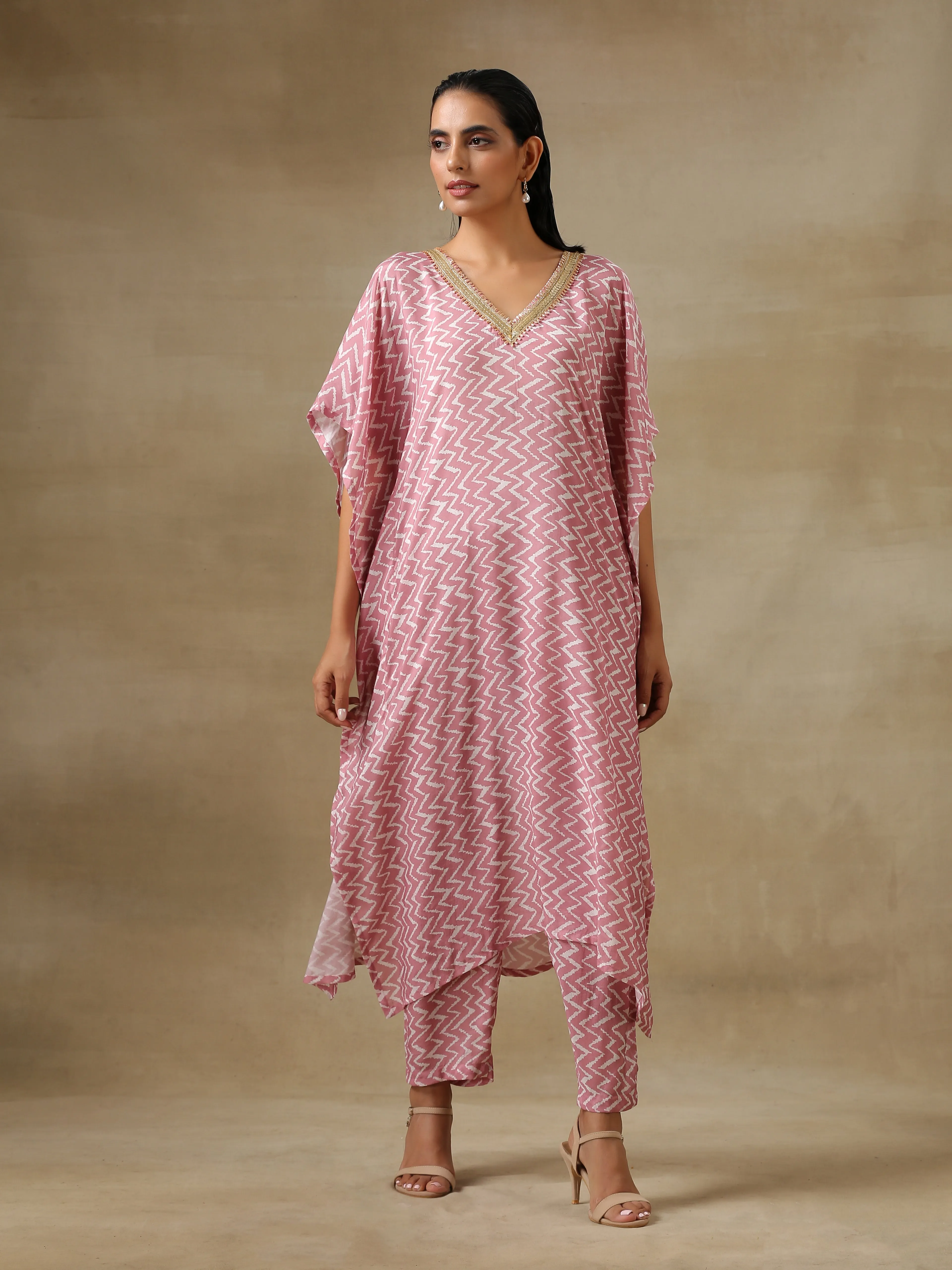 Light Mauve Bandhani Printed Silk Kaftan Kurta Pant Set