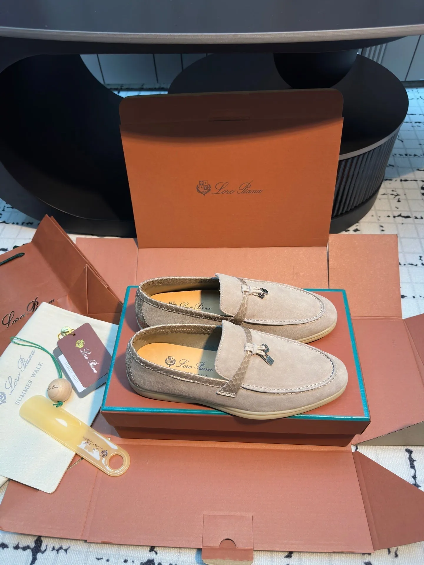 LP Summer Walk Loafer Taupe Suede 219158