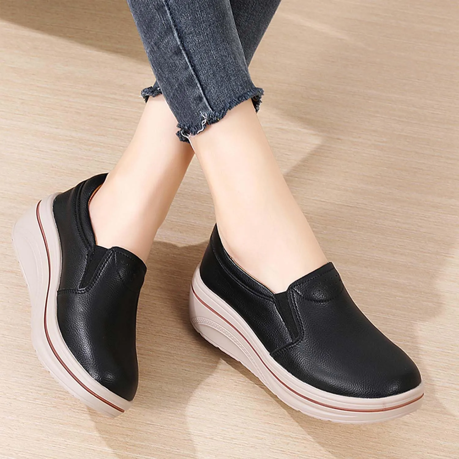 MEBAMY Women's Leather Soft Slip-On Loafers,Round Toe Platform Casual Sneakers,Non-Slip Heighten Low Top Comfortable Walking Loafers Black