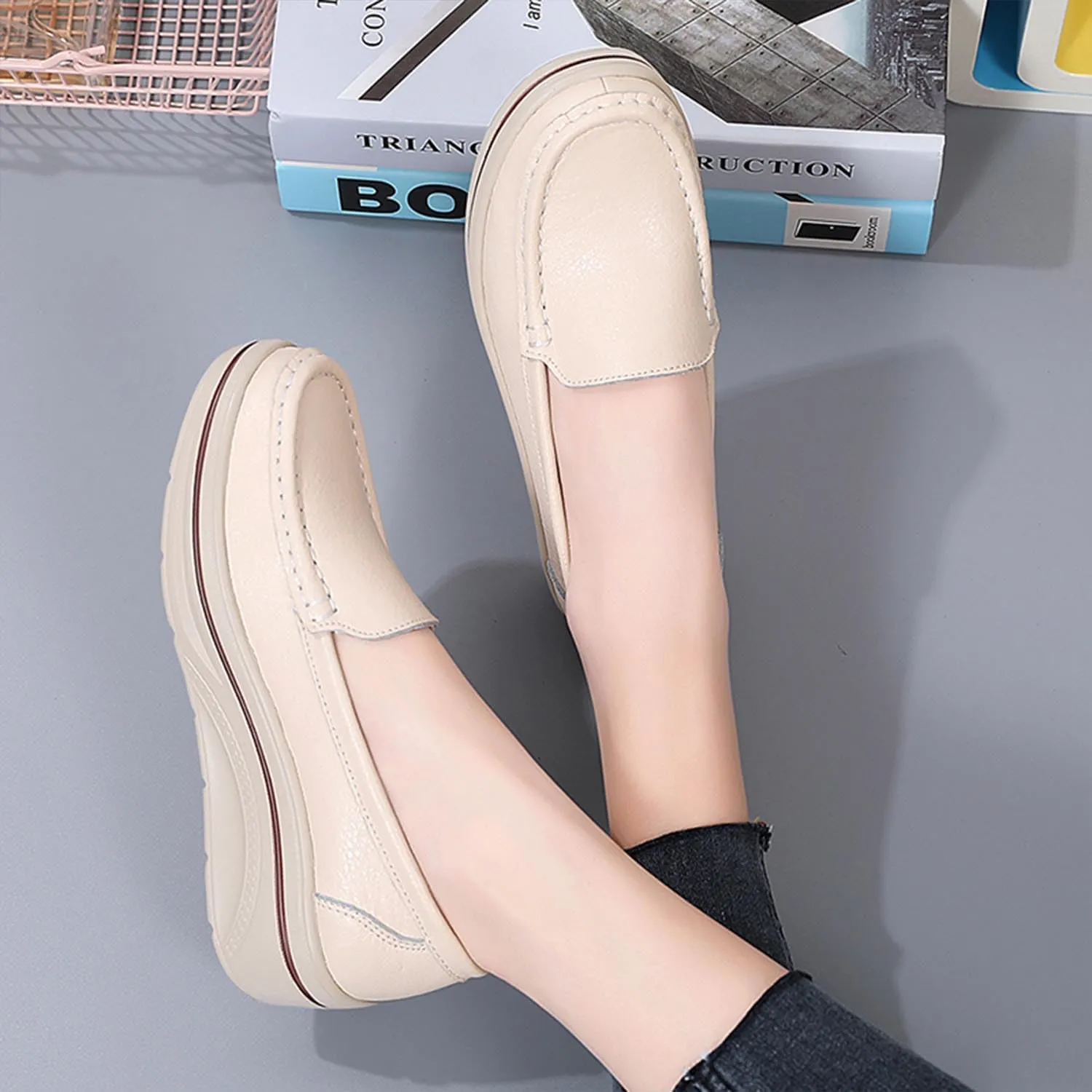 MEBAMY Women's Thick Sole Slip-On Loafers Comfortable Arch Support Casual Thick-Soled Casual Shoes Non-Slip Low-Top Loafers Shoes for Women Black