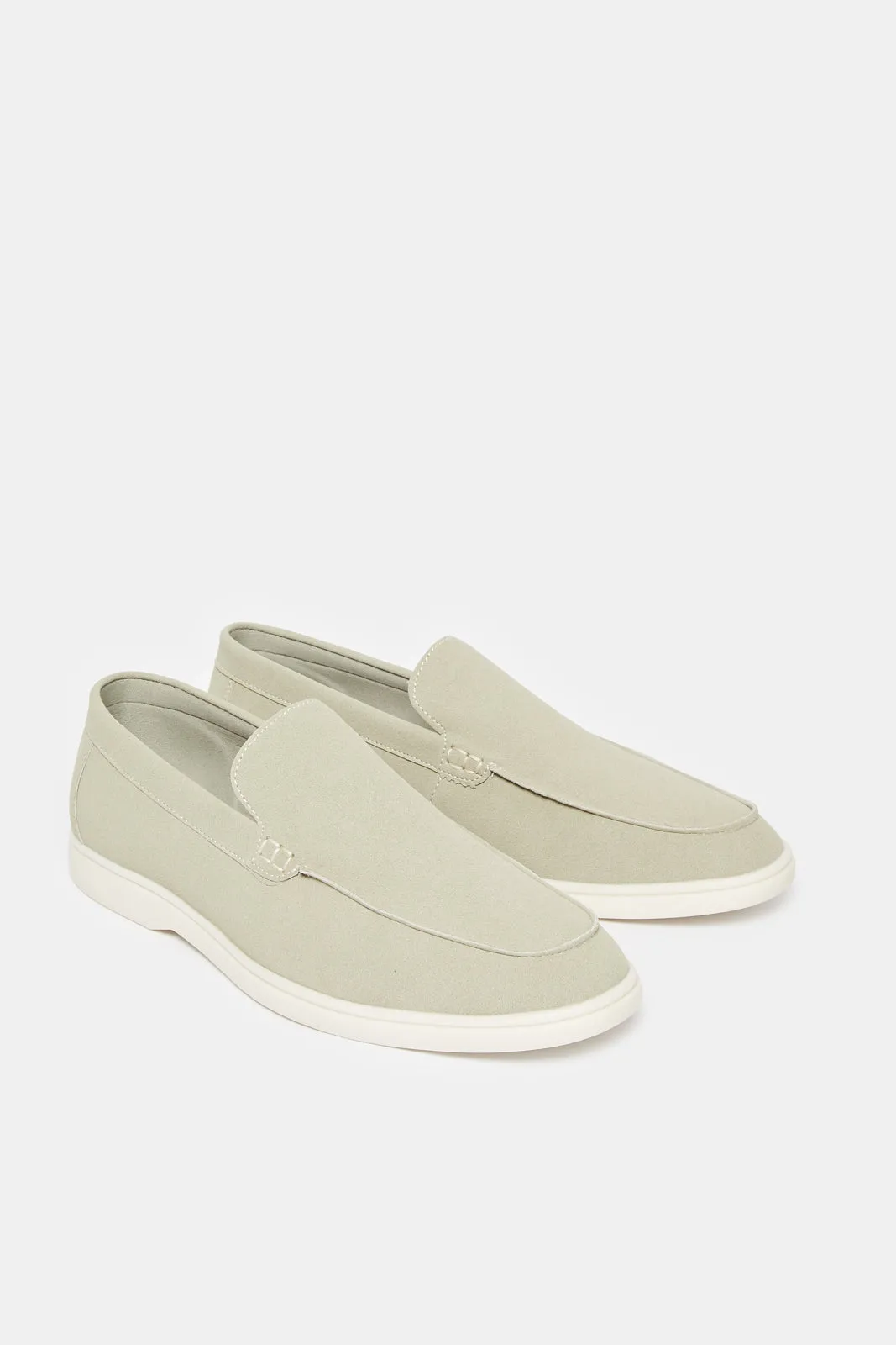 Men Grey Plain Loafer