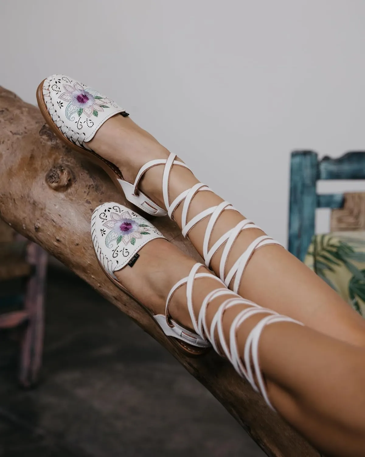 Mexico en la Piel Handcrafted Leather Huarache Sandals for Women - Roman Lace-Up Design, Crepe Sole, Floral Embroidery, Lightweight and Breathable, Available in Natural, Shedron, and White