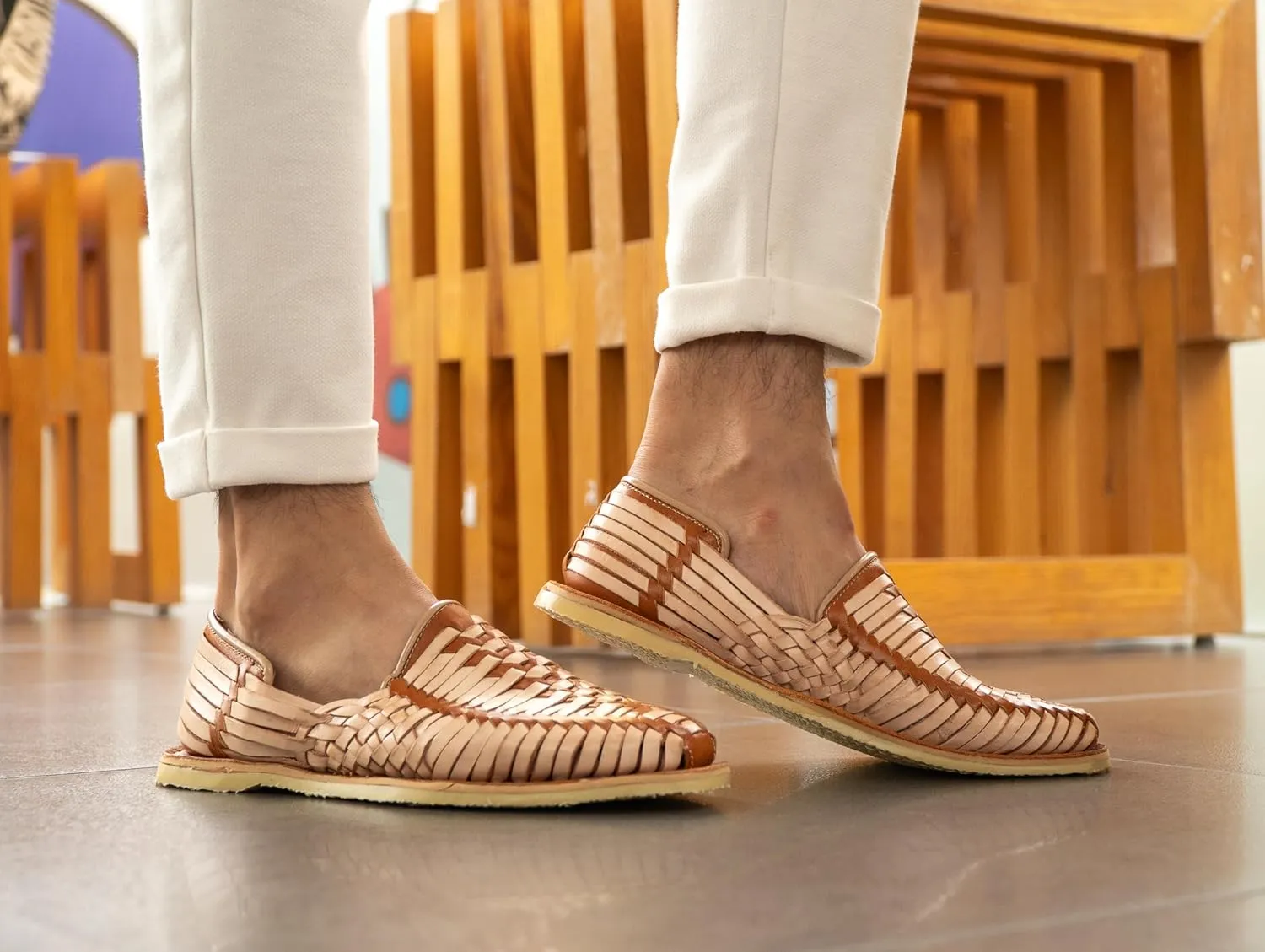 Mexico en la Piel Leather Shoes for Mens in Black and Beige Color