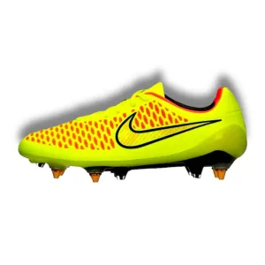 Nike Magista Opus SG-Pro 770