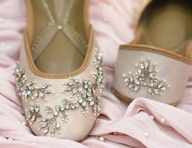 Nude, dupion silk base jutti | handmade genuine leather punjabi jutti/khussa/mojari/flats/bridal shoes