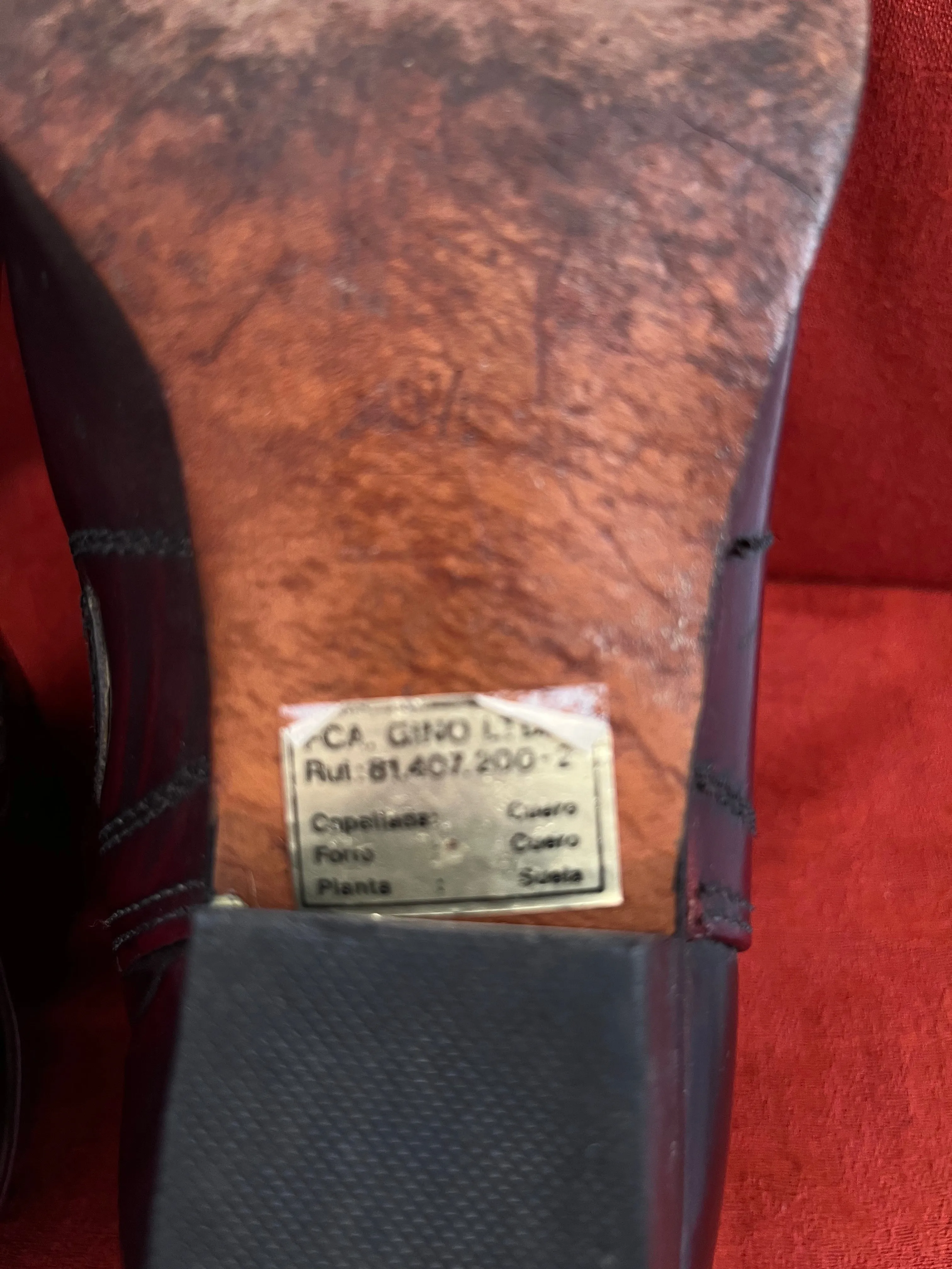 Pollini Hecho En Chilé Burgundy Leather Ankle Boots with Gold Tone Accents Size 39.5 (9 US)
