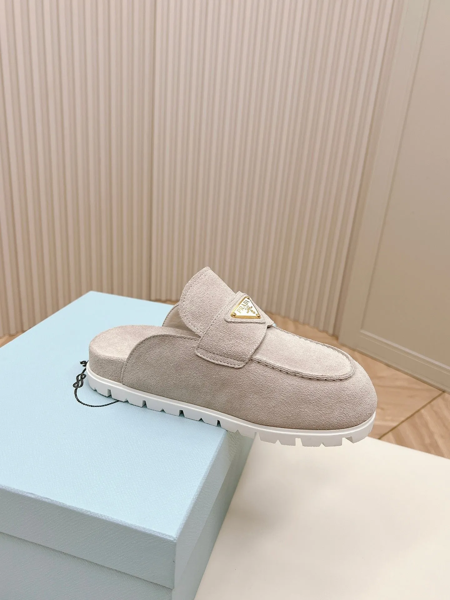 PRA SABOTS MULES LIGHT GRAY SUEDE
