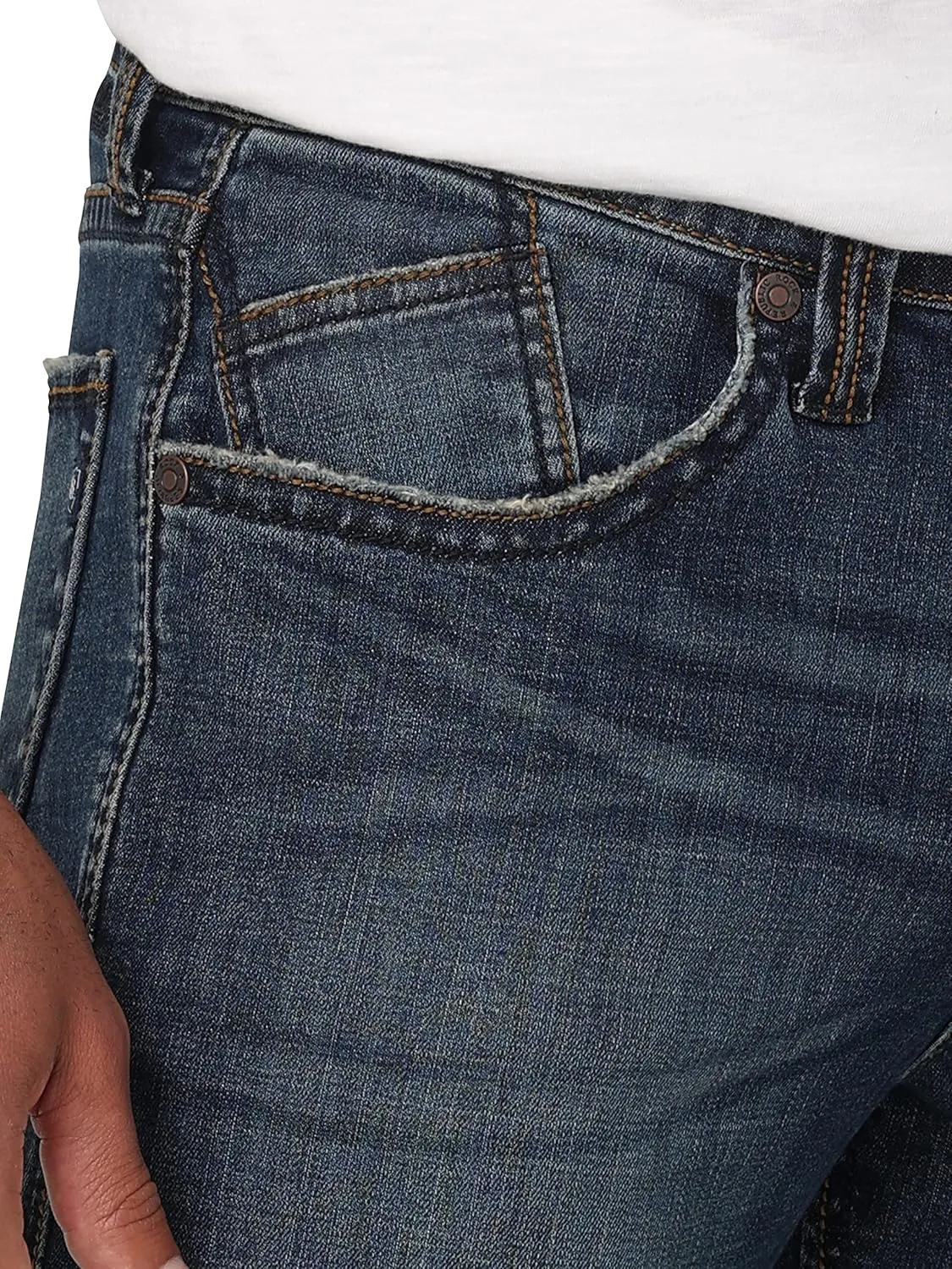 Rock & Republic Men's Relaxed Straight Jean