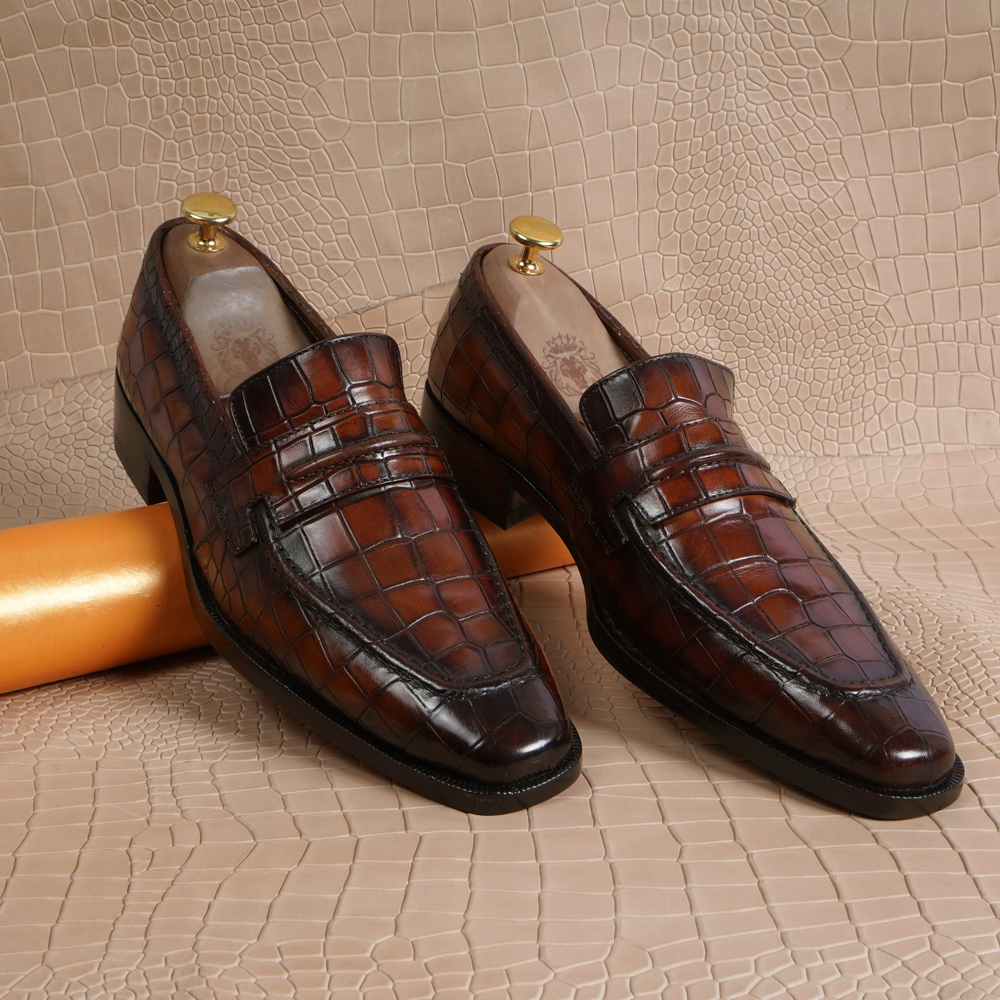 Smokey Finish Formal Loafer in Deep Cut Leather