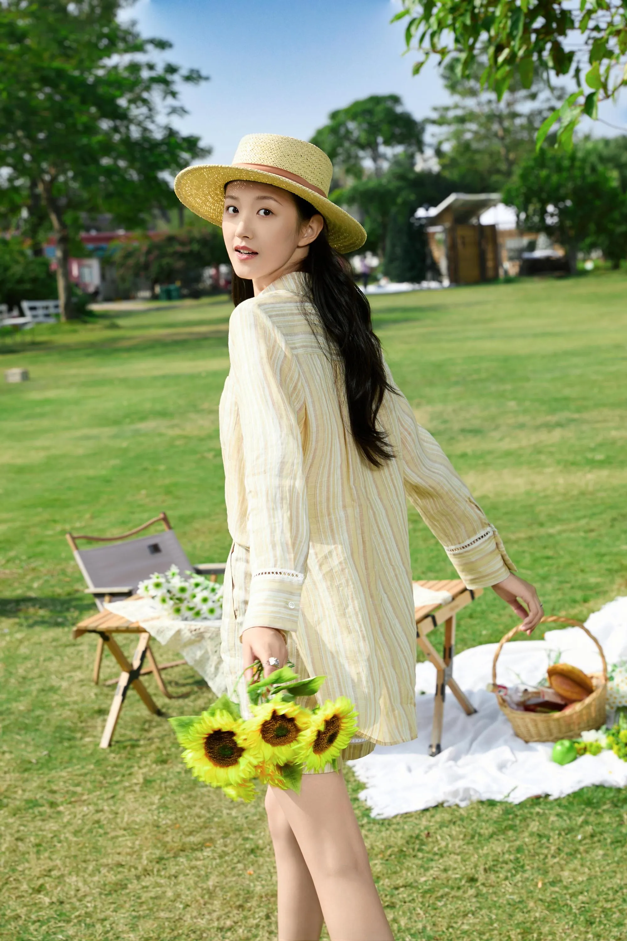 Sunny Yellow Striped Linen Wrap Shirt & Shorts Set: Crinkle-Textured Summer Beachwear Ensemble