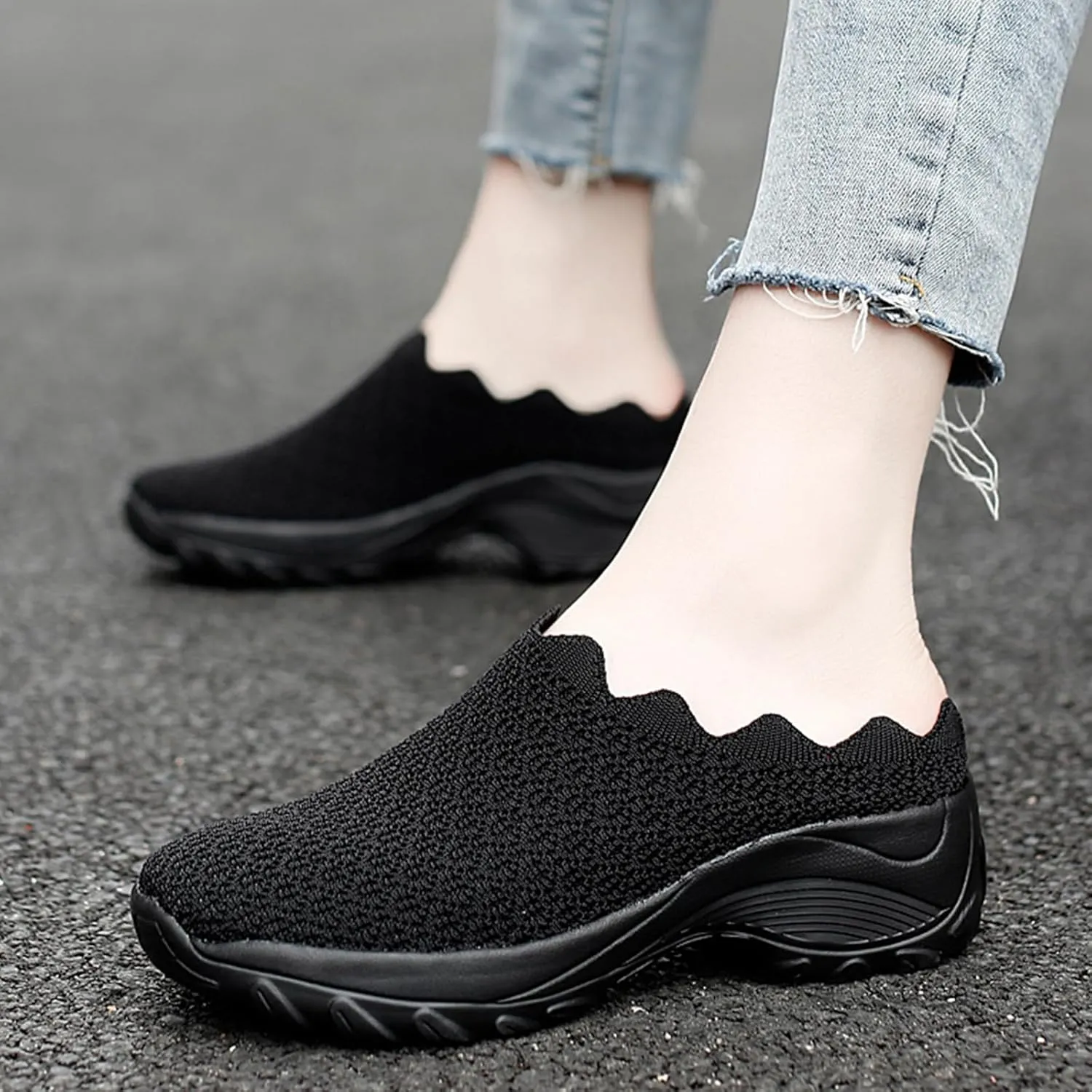 Women’s Knit Closed Orthopedic Flat Mules Fashion Mesh Slip-On Round Toe Non-Slip Soft Bottom Arch Support Sandals Summer Breathable Beach Walking Shoes