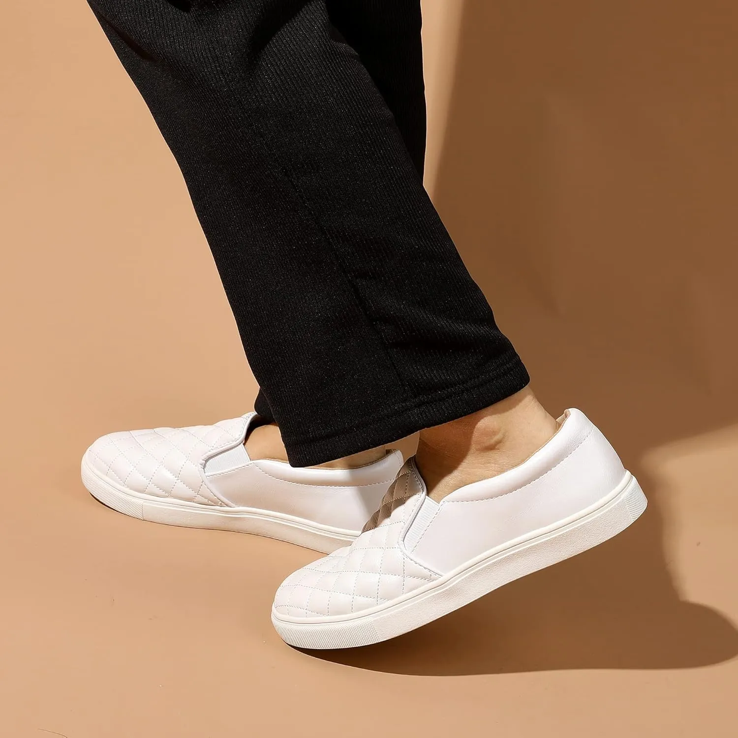 Womens Slip On Shoes PU Leather Black White Brwon Casual Walking Shoes Low Top Sneakers for Women