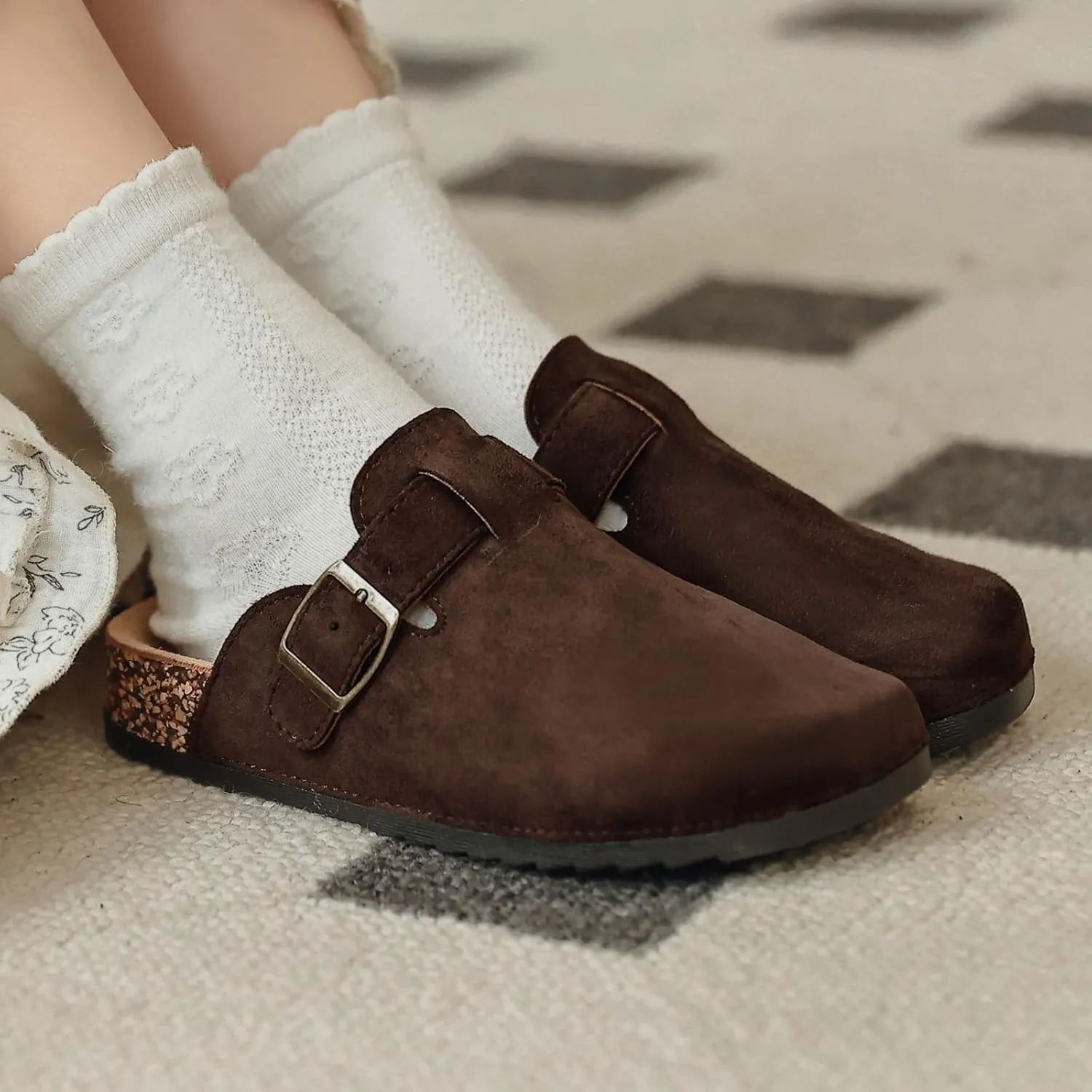 XTJSCBDSH Kids Suede Clogs with Cork Footbed, Toddler Boys Girls Sandals, Adjustable Buckle Slip-On Slippers, Arch Support Mules for Indoor Outdoor